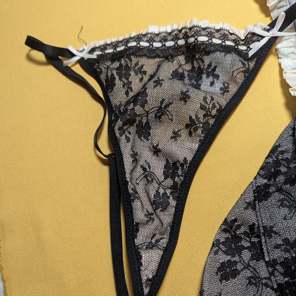 Black Lace Lingerie Set NWT - Picture 4 of 6